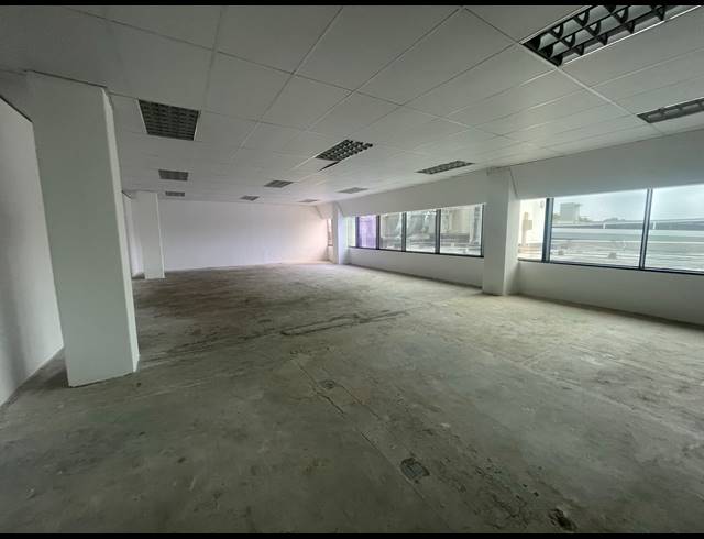 171M² OFFICE TO LET IN KILLARNEY